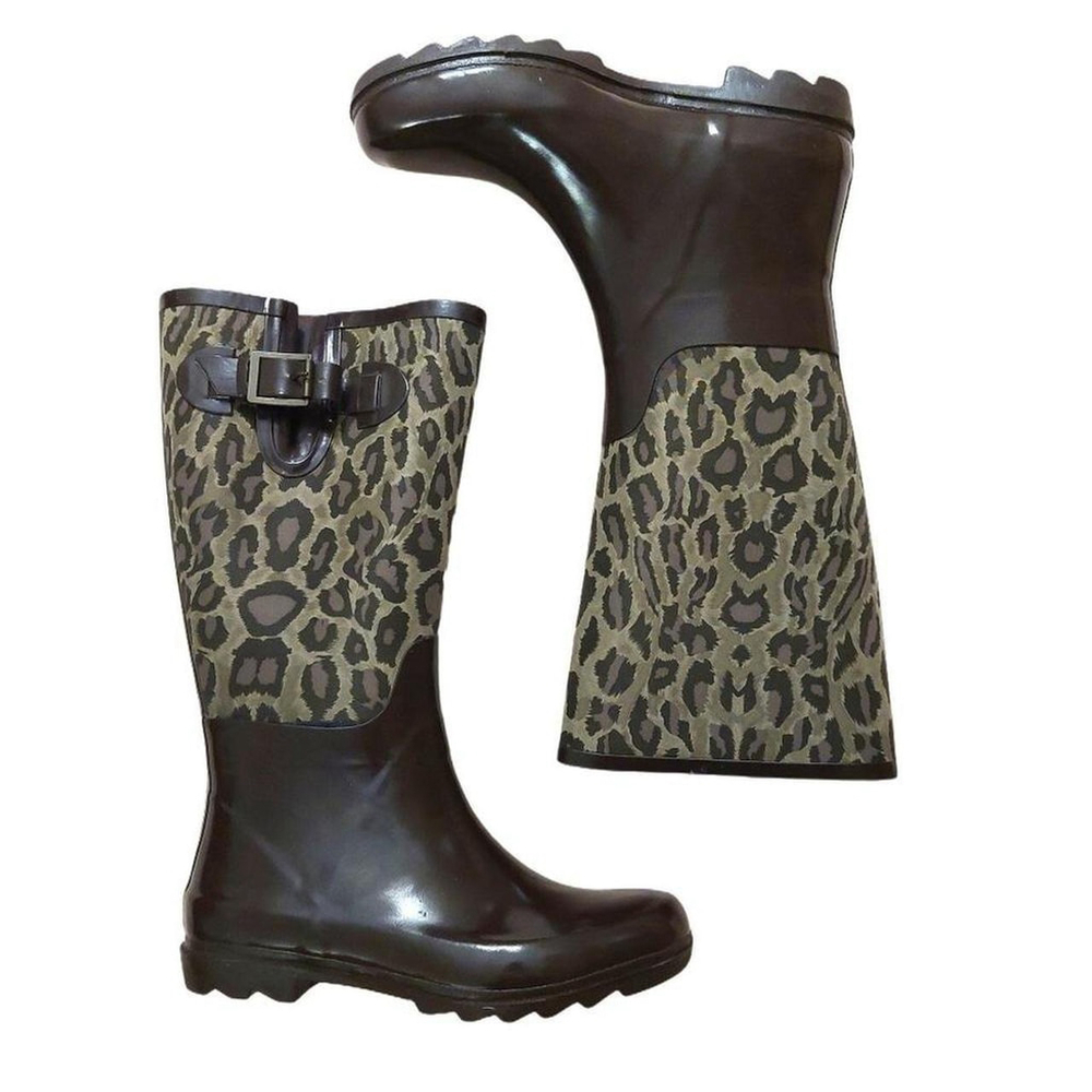 BCBGGeneration Madison Leopard Rubber Rain Boots Size 8 $395